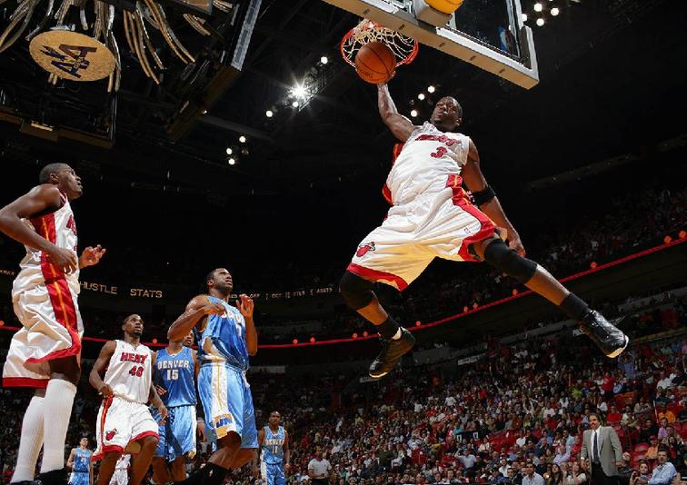 中超转会市场：广州队签下新前锋,（中超转会动态：广州队完成新前锋引援）