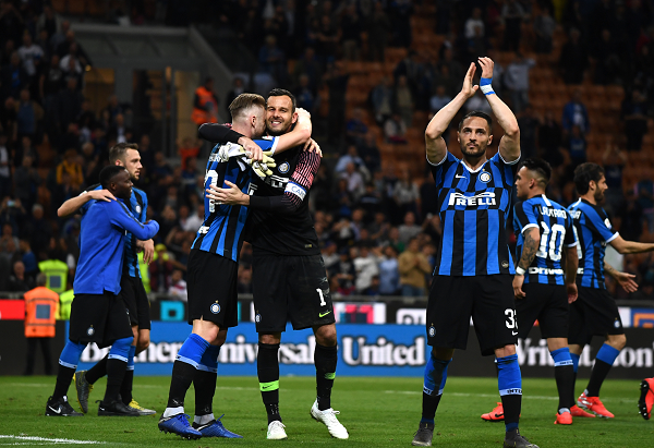 英超积分榜：曼城只差枪手2分 切尔西掉队埃弗顿坐火箭（英超榜单更新：曼城距阿森纳仅2分，切尔西掉队，埃弗顿飙升）