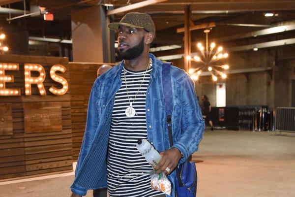 本赛季只代表皇马出场1次，西媒：卢宁进入国米视野（西媒：卢宁本季仅为皇马出战1场，已进入国米引援名单）