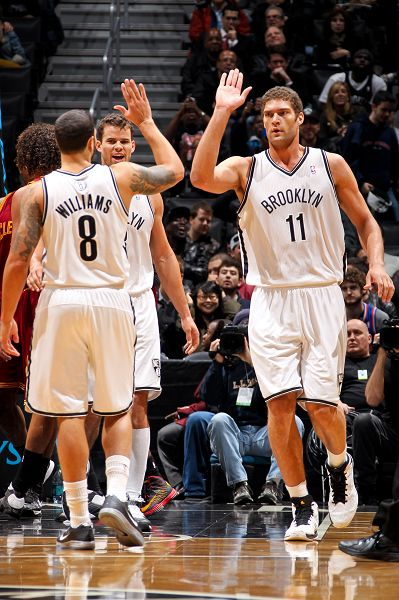 阿尔巴尼亚中场：比赛70分钟内，我们与英格兰的水平不相上下（阿尔巴尼亚中场：前70分钟我们与英格兰旗鼓相当）